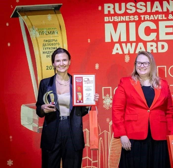 Победа в номинации "Лучший застройщик выставочных стендов и пространств"